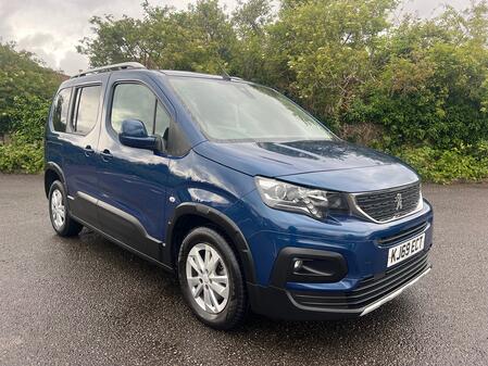 PEUGEOT RIFTER 1.5 BlueHDi Allure