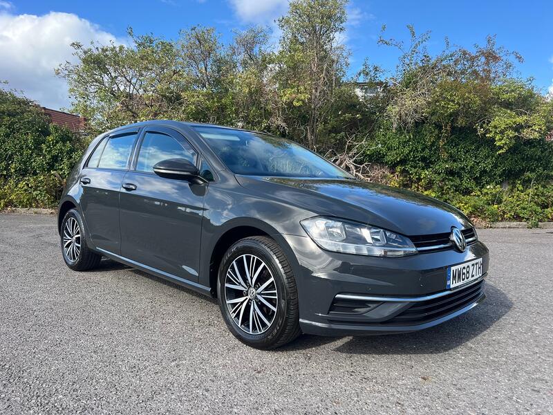 VOLKSWAGEN GOLF 1.0 TSI SE Nav